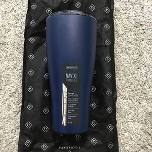 Brumate NAV XL Tumbler 32oz Navy Blue BevLock Lid NIB